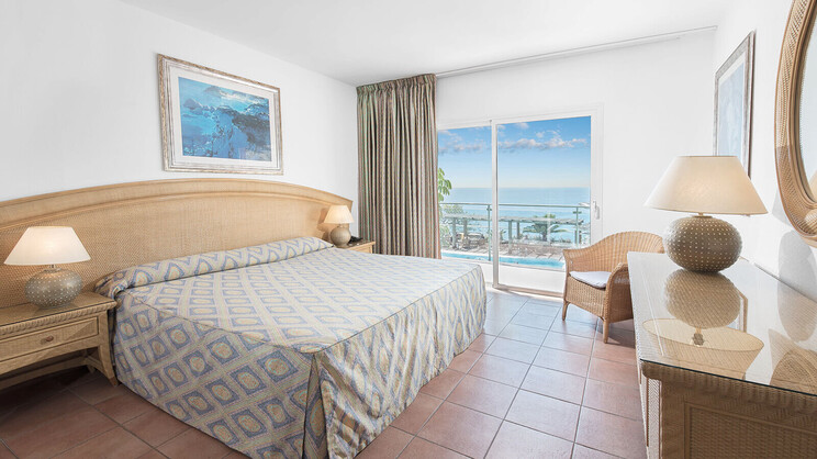 Mogan Princess and Beach Club